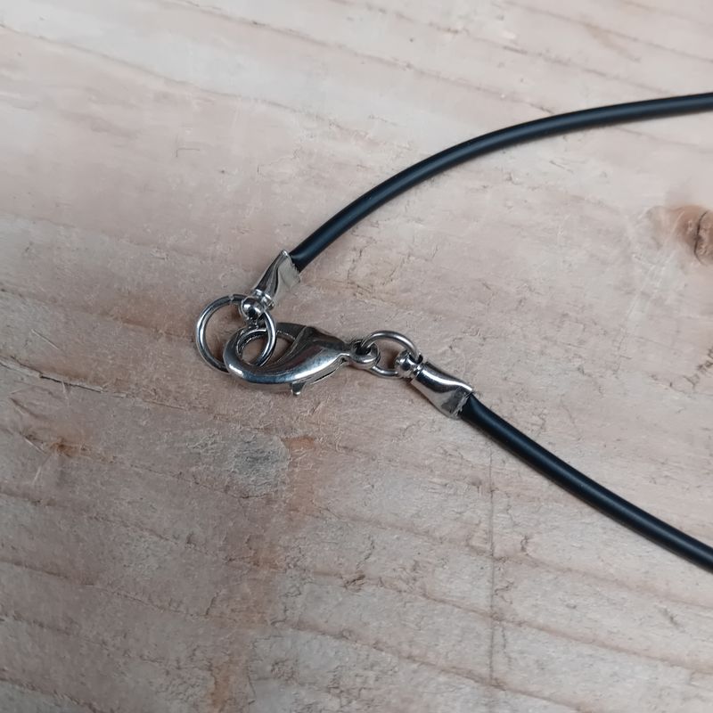SHORT NECKLACE