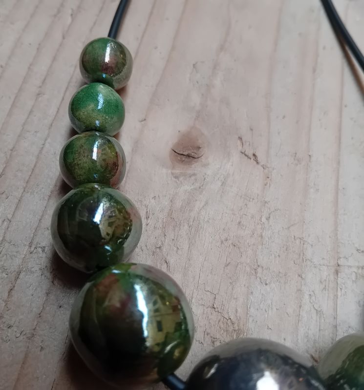 SHORT NECKLACE