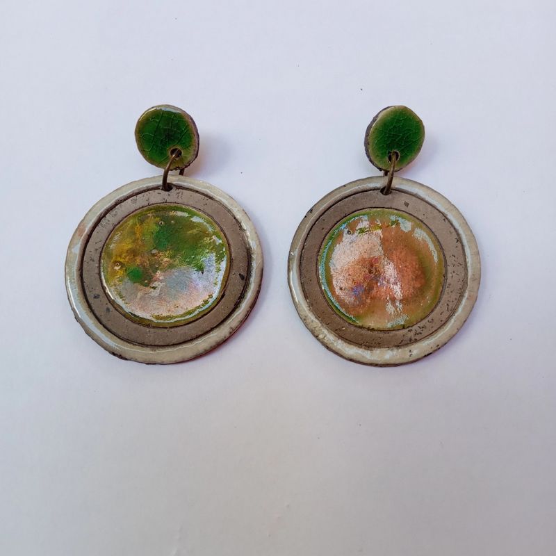 DANGLING EARRINGS