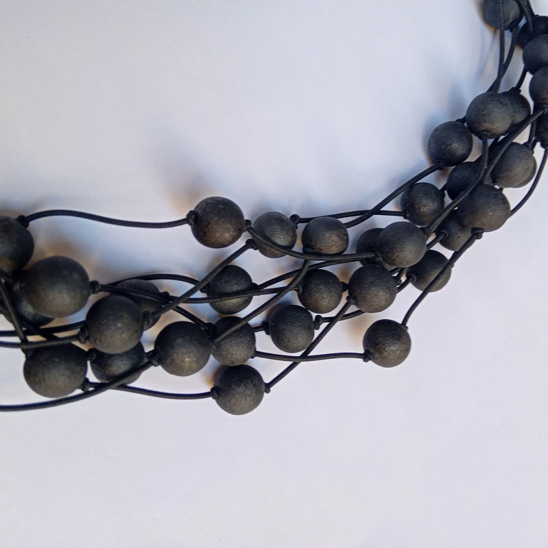 CALBUCO NECKLACE