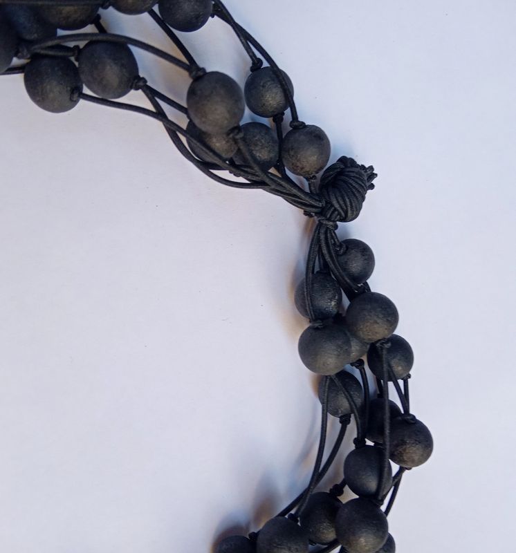 CALBUCO NECKLACE