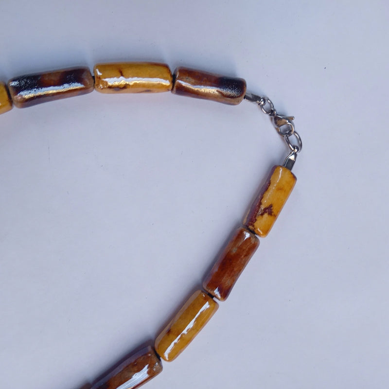 PINATUBO2 MODEL NECKLACE