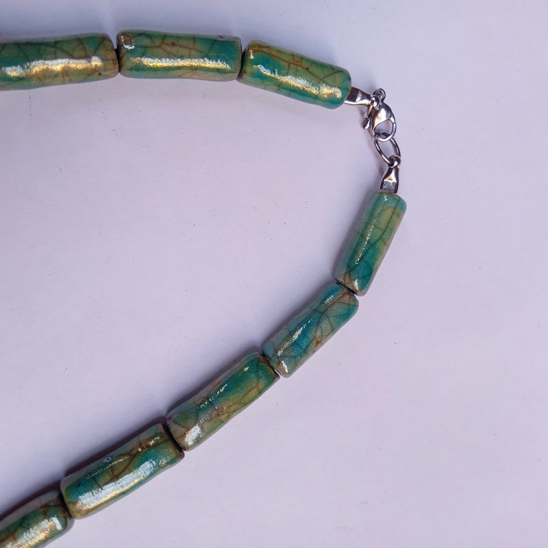PINATUBO2 MODEL NECKLACE