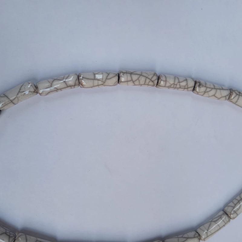 PINATUBO2 MODEL NECKLACE