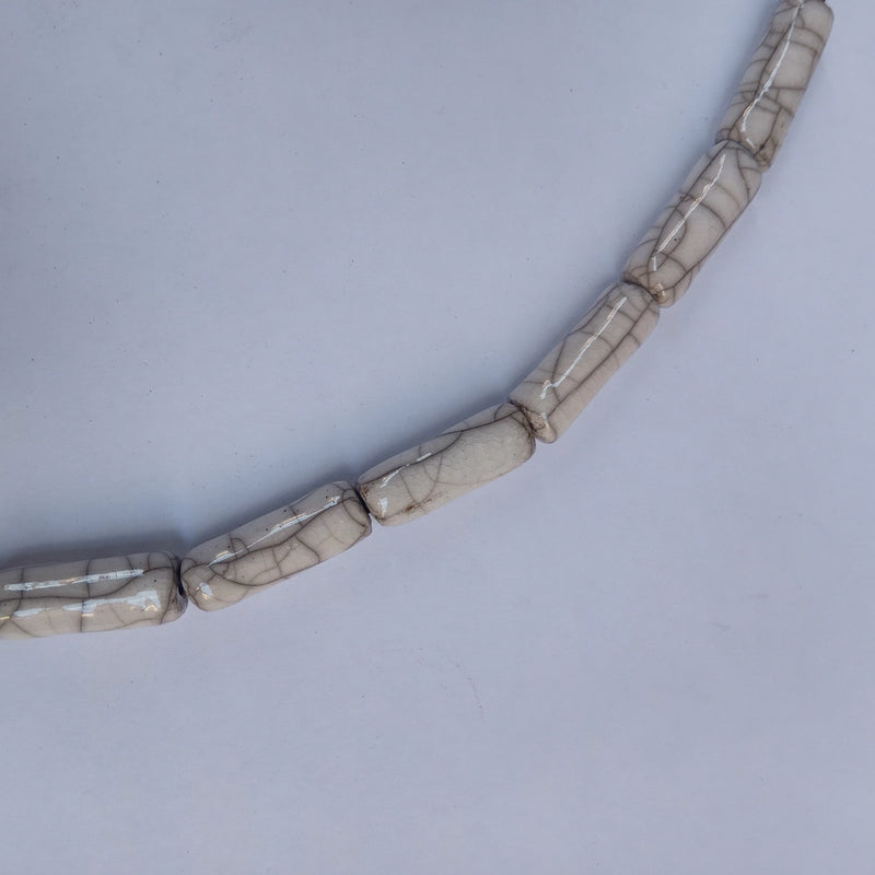PINATUBO2 MODEL NECKLACE