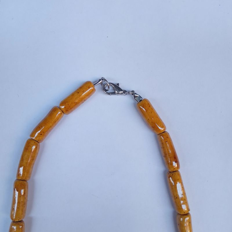 PINATUBO2 MODEL NECKLACE