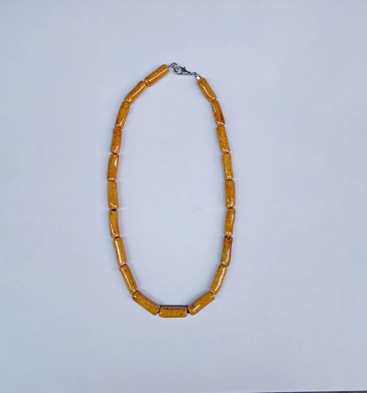 PINATUBO2 MODEL NECKLACE