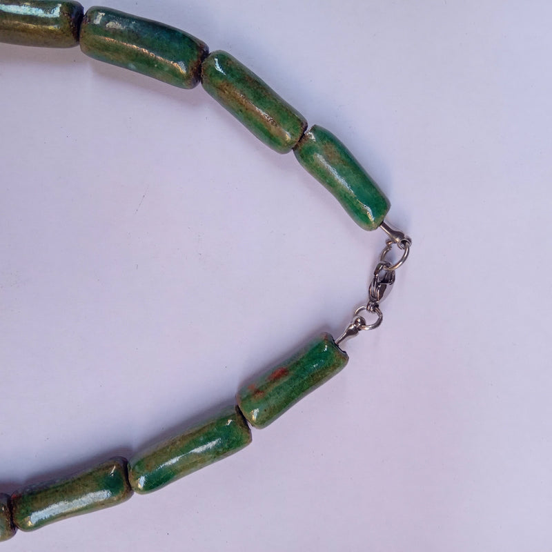 PINATUBO2 MODEL NECKLACE