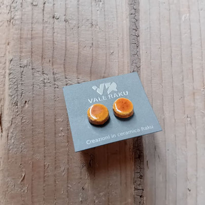 SMALL LOBE EARRINGS