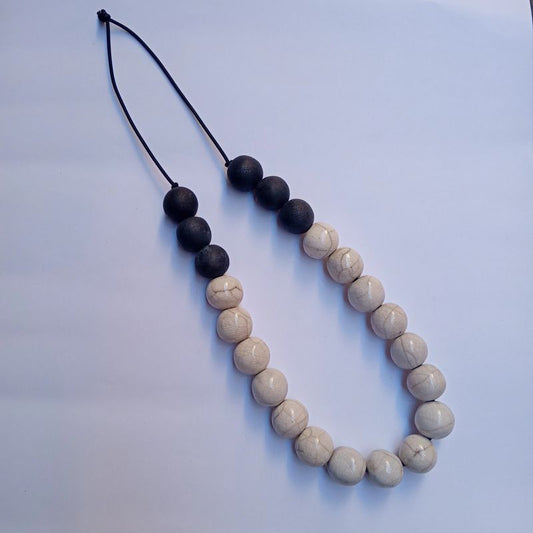 BOULES NECKLACE